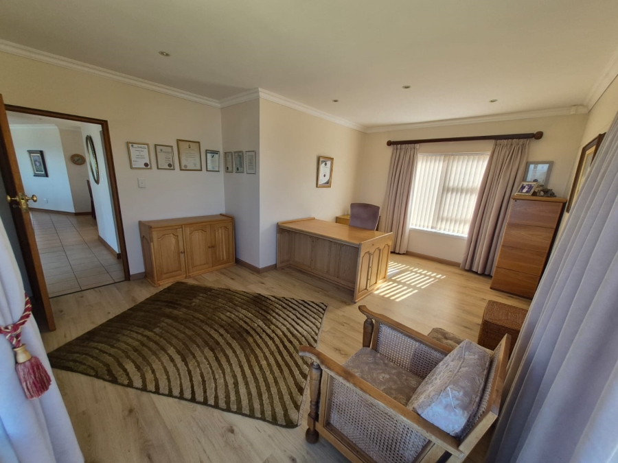 3 Bedroom Property for Sale in Dana Bay Western Cape